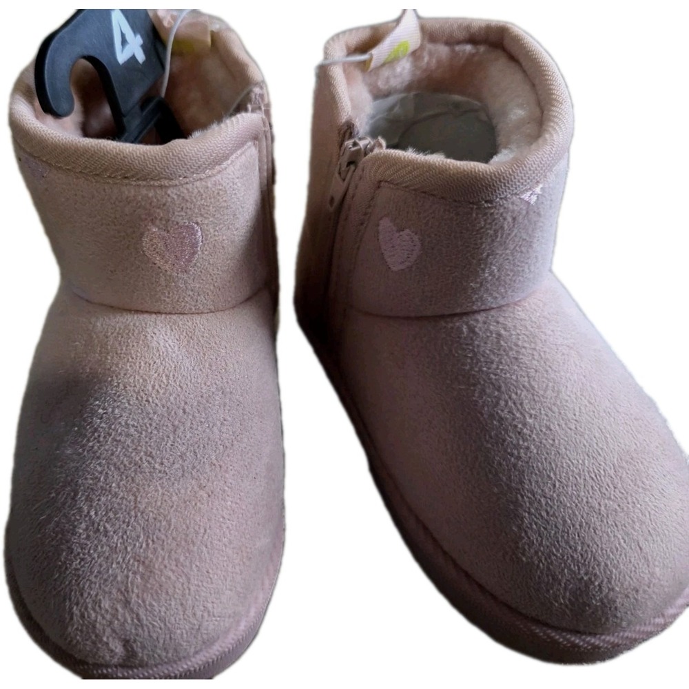 First Steps By Stepping Stones Toddler Boots. NWT. Color LIGHT Pink.